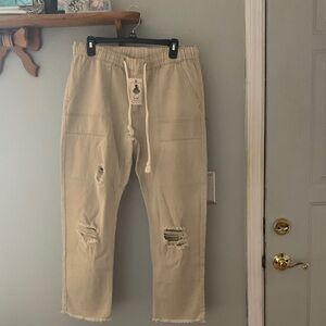 Easel Beige Distressed Jeans